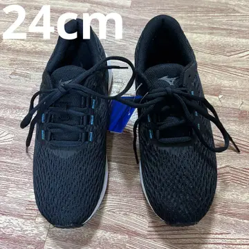 새상품 블랙 메쉬 러닝화