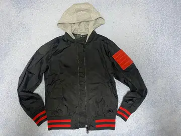 하이드로겐 후드 부착 나일론 자켓 블랙 카모플라주 패턴