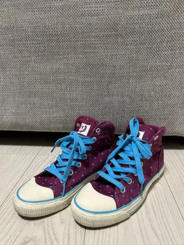 UTT 하이컷 스니커즈 22cm 귀여운 보라색 여성용