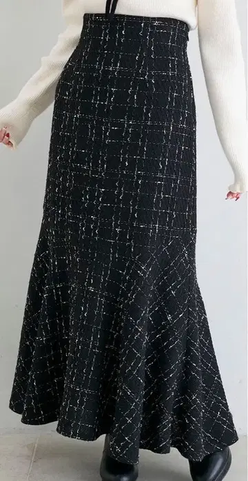 미착용 새상품 택 포함 마제스틱 레곤 트위드 머메이드 롱 스커트 M