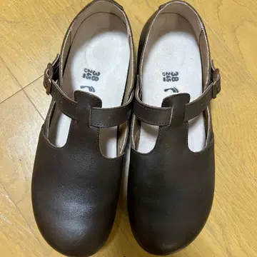 BIRKENSTOCK 스트랩 로퍼 38