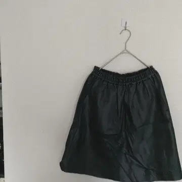 개럴개런트 페이크 레더 스커트 블랙 O 사이즈 일본제