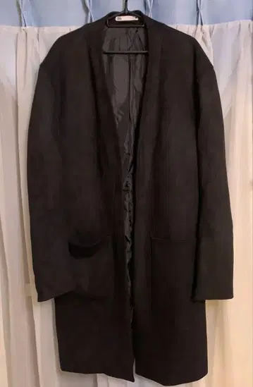 ZARA 블랙 체스터 코트 사이즈 42 / L 사이즈
