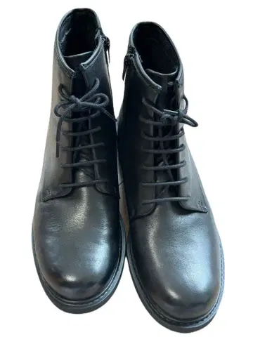 CAMPER 블랙 가죽 숏부츠