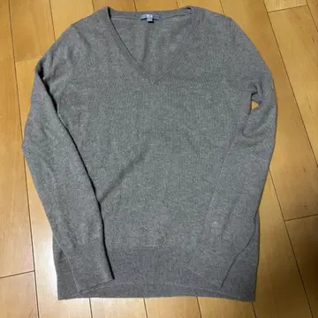 새상품급 UNIQLO 유니클로 캐시미어 V넥 니트 스웨터 브라운 계열 L