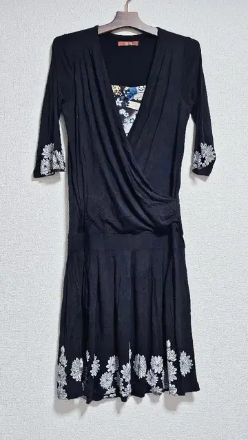 gouk 블랙 원피스 일본풍 패턴 꽃무늬 벚꽃 패턴