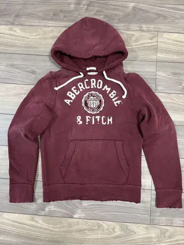 Abercrombie & Fitch 버건디 후드티
