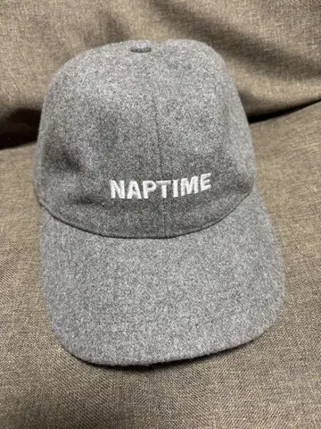 Naptime 자수 캡 베이지