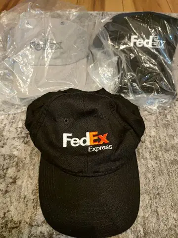 FedEx Express 캡 3개 세트