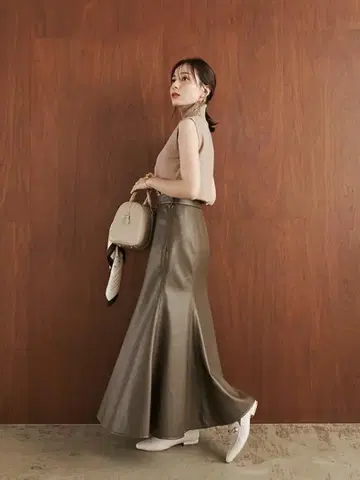 브라운 플레어 스커트 M 사이즈