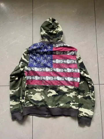 rebuild of twelve 미국 국기 CAMO 후드티