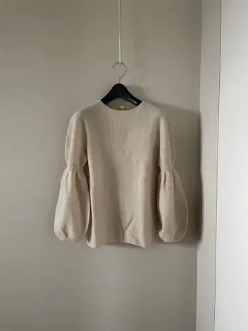 IENA 벌룬 슬리브 니트 스웨터