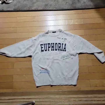 EUPHORIA 손글씨 메시지 니트 스웨터