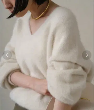 미사용 새상품 loungedress FUR 캐시미어 V 니트 화이트