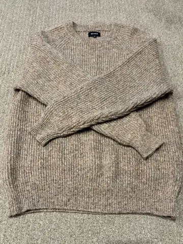 BEAMS 100% 울 스웨터 S 사이즈