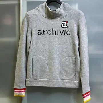 아르키비오 후드 부착 그레이 스웨터 컨디션 최상 최종 가격 인하