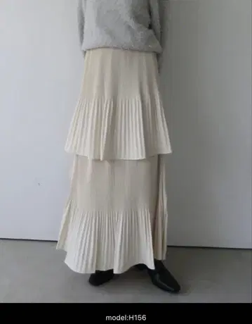 아이보리 플리츠 캉캉 스커트