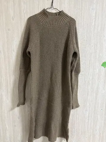 리브 터틀넥 원피스 F 사이즈