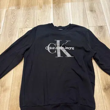 Calvin Klein Jeans 블랙 크루넥 트레이닝복