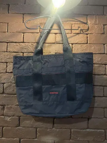 거의 새상품 BRIEFING DISCRETE TOTE SM 토트백