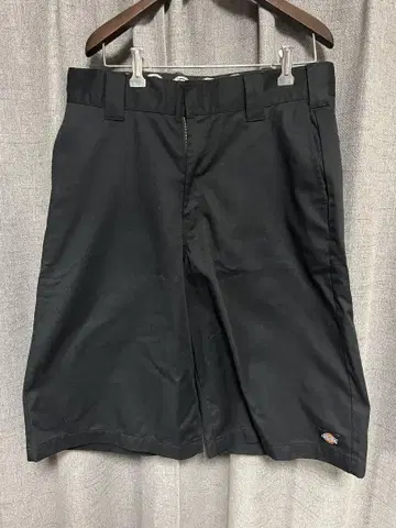 Dickies 블랙 숏팬츠