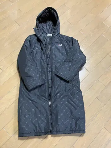 FILA 후드 부착 롱 코트 블랙