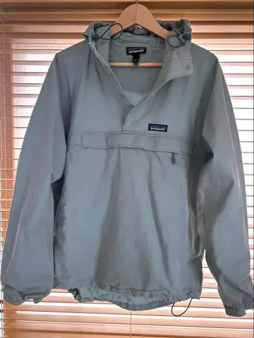 거의 미사용 patagonia 아노락 후드티 마운틴 후드티 민트