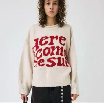 MOUSSY LETTERED 스웨터