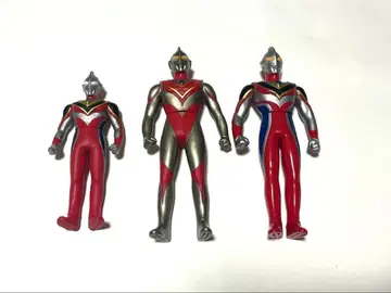 레어 울트라맨 가이아 소프트 비닐 3체 (골드/슈프림/미니) 1998