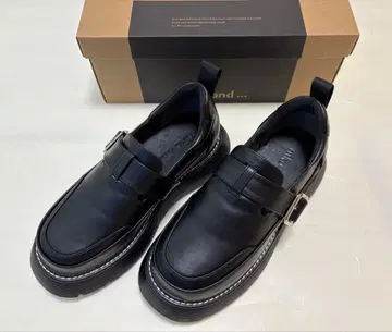 오리지널 볼륨 T 스트랩 신발
