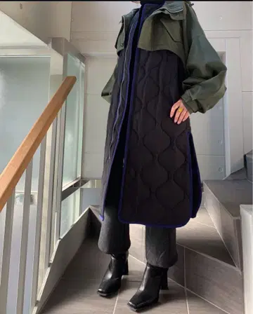 후드 부착 퀼팅 롱 코트