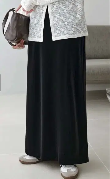 디스코트 벨로아 내로우 스커트