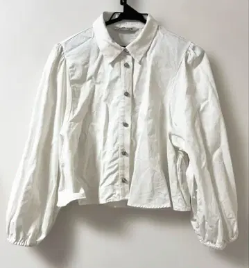 ZARA 빅 소매 구김 있음