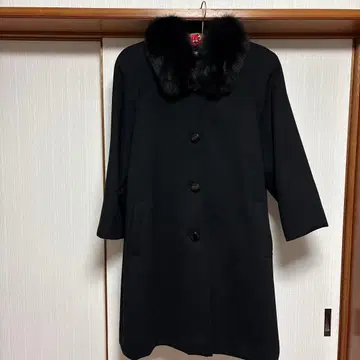블랙 코트