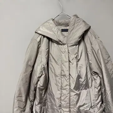 유니클로 롱 다운 코트 (XL) 그레이지 벨트 포함 깔끔하고 따뜻한 경량