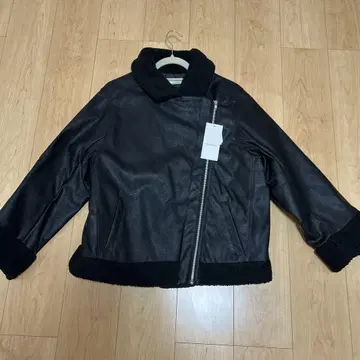 인조 가죽 보아 자켓 블랙