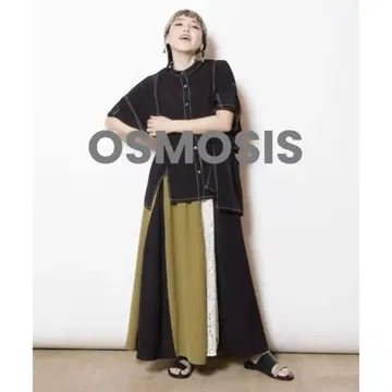 OSMOSIS 컬러 블록 플레어 스커트