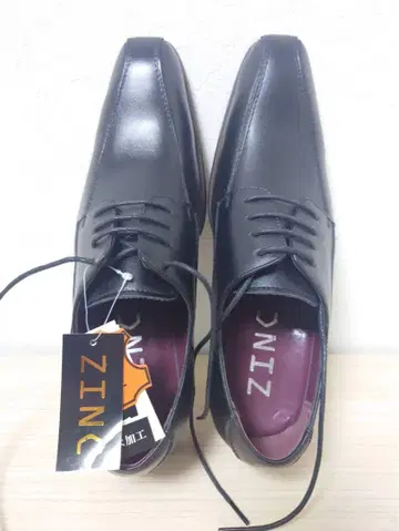 ZINC 블랙 가죽 드레스 슈즈