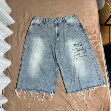 데님 블루 와이드 실루엣 숏팬츠