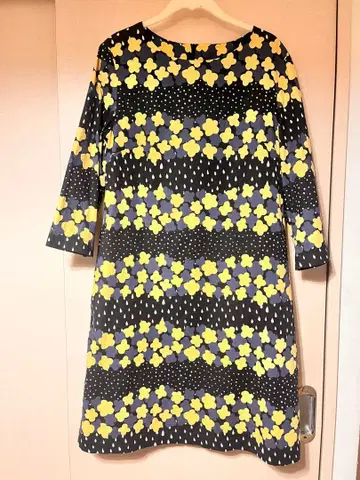 marimekko 꽃무늬 7부 소매 원피스