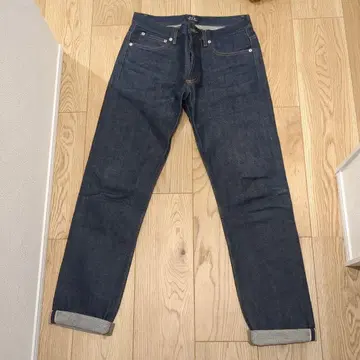 A.P.C. 다크 블루 데님 슬림핏