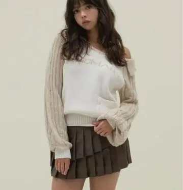 andmary Marie 니트 탑 베이지