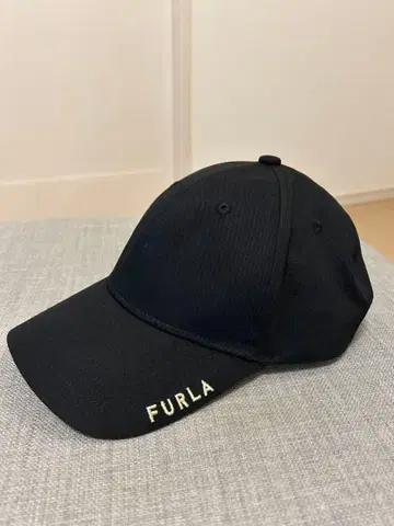 FURLA 블랙 캡