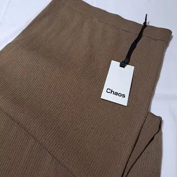 택 포함 새상품 Chaos 프레아 리브 니트 스커트 모카