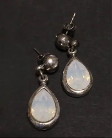 PHILIPPE AUDIBERT 실버 귀걸이 오팔