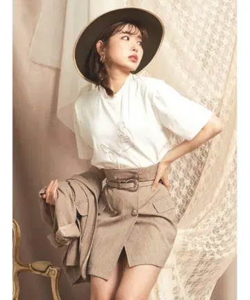 Darich 다리치 자수 T셔츠