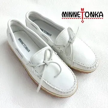 미사용 새상품 미네통카 모카신 화이트 드라이빙 슈즈 23.0cm 6