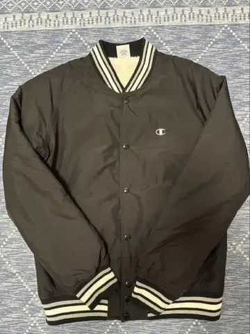 Champion 바시티 자켓 M 사이즈