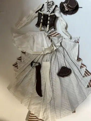 해외 작가 제작 40cm 인형 의류 MSD MDD 착용 가능