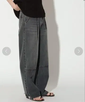 YENN 이엔 하이라이즈 턱 와이드 데님 36 사이즈 그레이